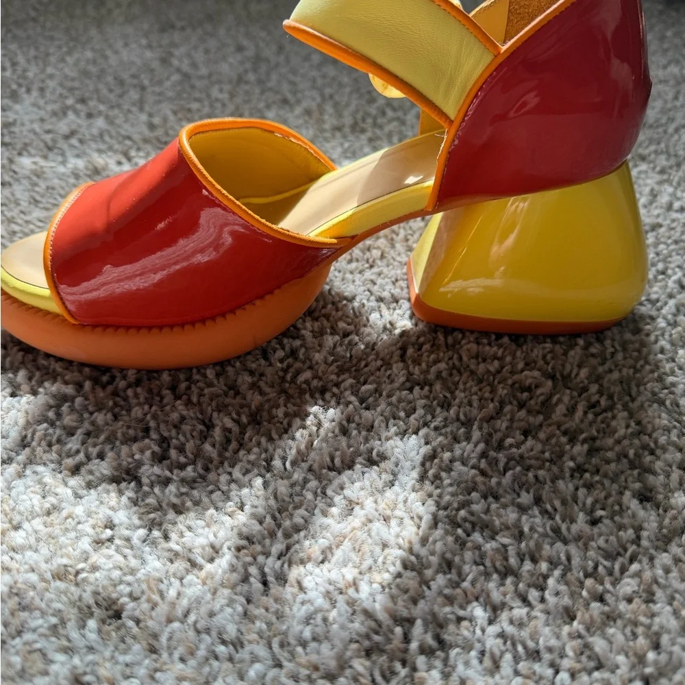 John Fluevog F-Trip Bridgett Leather Sandals - Picture 8 of 9